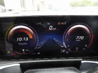 Mercedes GLB 200 picture 24