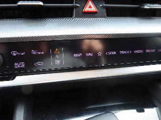 Kia Sportage Plug-in Hybrid 4WD picture 27