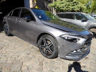 Mercedes A-klasse 250e A Limousine AMG Line picture 4