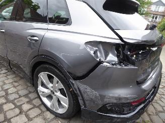 Audi Q4 45 e-tron S Line picture 14