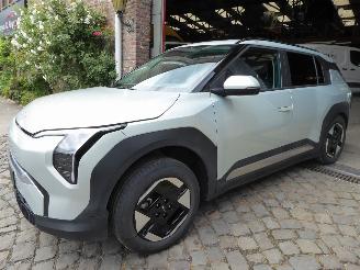 skadebil auto Kia EV3 150 kW Business 2025/10