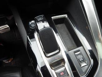 Peugeot 3008 Hybrid 225 GT picture 24