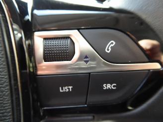 Peugeot 208 Allure picture 13