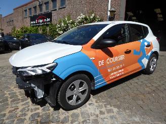 skadebil auto Dacia Sandero Comfort 2025/10
