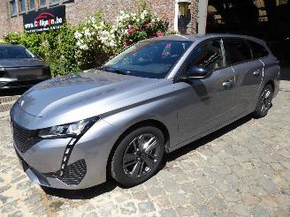 damaged passenger cars Peugeot 308 SW Active Pack 2024/7