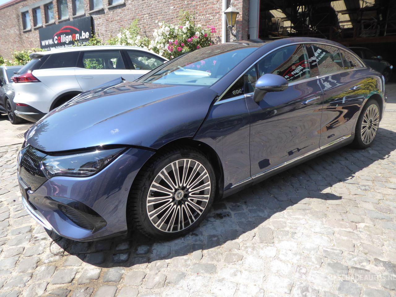 Mercedes EQE 300