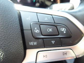 Volkswagen Golf Life picture 15