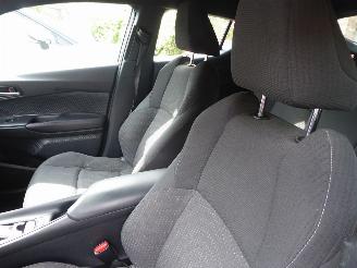 Toyota CH-R Hybrid Business plus picture 11
