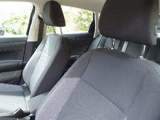 Volkswagen Polo Life picture 11