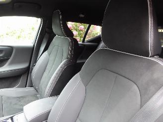Volvo EX40 Single Motor Extended Range RWD Plus picture 12