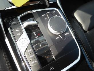 BMW 3-serie 330 e picture 20