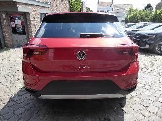 Volkswagen T-Roc Life picture 5