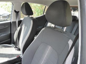 Hyundai I-10  picture 8