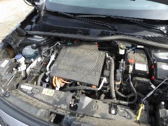 Peugeot e-2008 Active picture 21