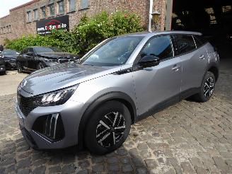 Vaurioauto  passenger cars Peugeot e-2008 Active 2024/6