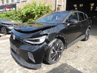 Damaged car Volkswagen ID.4 Pro 210 kW mit Infotainment-Paket 2025/10