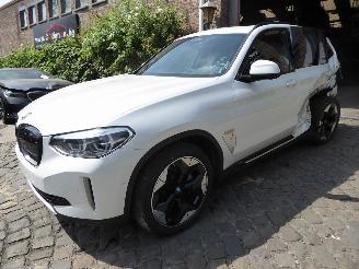 uszkodzony samochody osobowe BMW iX3 Impressive 2022/8
