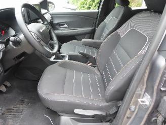 Dacia Sandero Stepway Expression picture 10