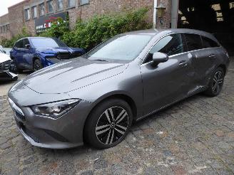 Schadeauto Mercedes Cla-klasse Shooting Brake CLA 250 e 2022/9