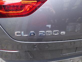 Mercedes Cla-klasse Shooting Brake CLA 250 e picture 6
