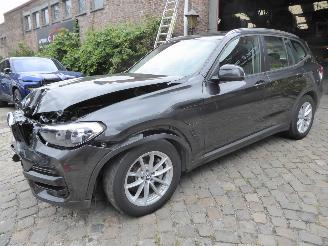 damaged passenger cars BMW X3 xDrive 30 e Advantage 2021/7