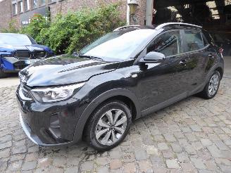 damaged passenger cars Kia Stonic  2024/4