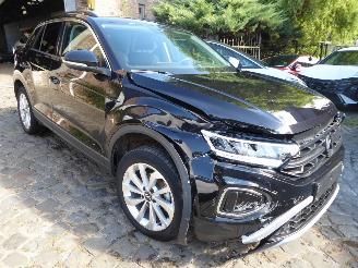 Volkswagen T-Roc Life picture 5