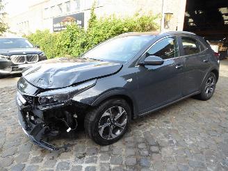 Unfallwagen Kia Xceed 1.0 T-GDI Vision 2024/6