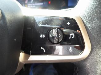 BMW iX 40 Sport picture 19