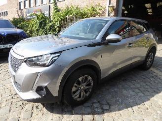 Coche accidentado Peugeot 2008 e- Active 2021/4