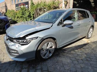 Unfallwagen Volkswagen Golf VIII Lim. 1.5 TSI 85 kW Life 2026/5