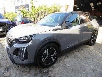 Vaurioauto  passenger cars Peugeot 2008 Hybrid 136 GT 2025/3