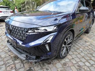 Renault Espace VI Iconic E-Tech Hybrid picture 2