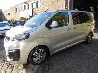 Voiture accidenté Peugeot Traveller active 2018/8