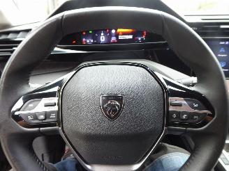 Peugeot 408 Allure picture 15