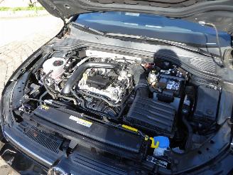 Volkswagen Golf VIII Lim. Life eTSI picture 27