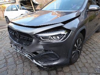 Mercedes GLA 250 e picture 3