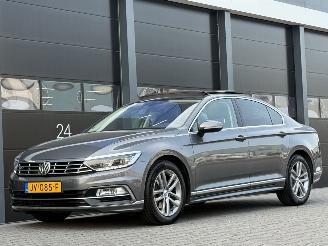 Gebrauchtwagen PKW Volkswagen Passat 1.6 TDI R-Line Pano Virtual Cockpit EURO-6 2016/6