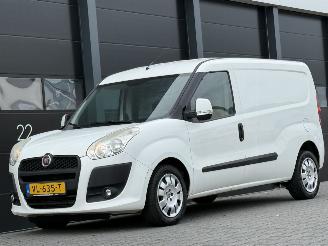 krockskadad bil bedrijf Fiat Doblo 1.6 MultiJet SX Maxi 2015/2
