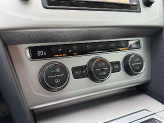 Volkswagen Passat 2.0 TDI Navi Clima AUTOMAAT picture 10