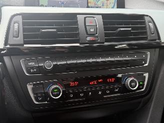 BMW 3-serie 2.0 325d Executive Xenon Clima picture 11