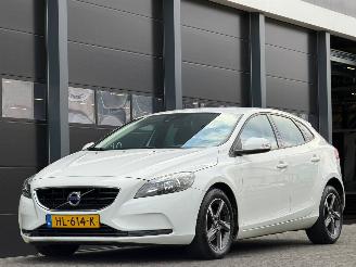 begagnad bil auto Volvo V-40 2.0 D2 Navi Clima PDC 2015/11
