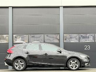 Volvo V-40 2.0 D2 R-Design Camera Navi EURO-6 picture 3