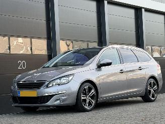 occasion passenger cars Peugeot 308 1.6 BlueHDI Leer Panorama Camera EURO-6 2014/11