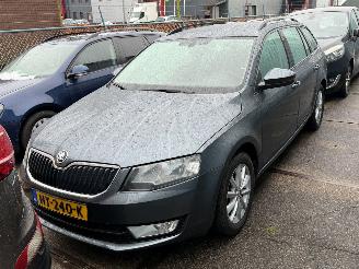 begagnad bil auto Skoda Octavia 1.6 TDI Navi Clima PDC EURO-6 2015/12
