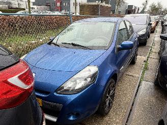 voitures voitures particulières Renault Clio 1.5 DCI Navi Airco 2011/10