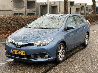begagnad bil auto Toyota Auris Touring Sports 1.6d Navi Camera Clima 2016/8
