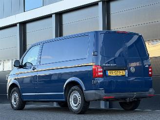 Volkswagen Transporter 2.0 TDI 3-PERS Airco picture 5