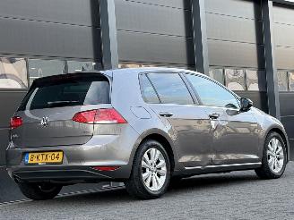 Volkswagen Golf 1.6 TDI Highline BlueMotion picture 4