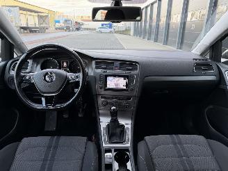 Volkswagen Golf 1.6 TDI Highline BlueMotion picture 7